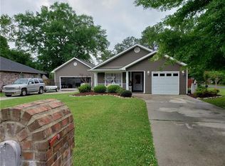1320 5th Ave, Picayune, MS 39466