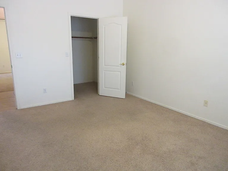 1737 W Corte De Cajamarca — Photo 18