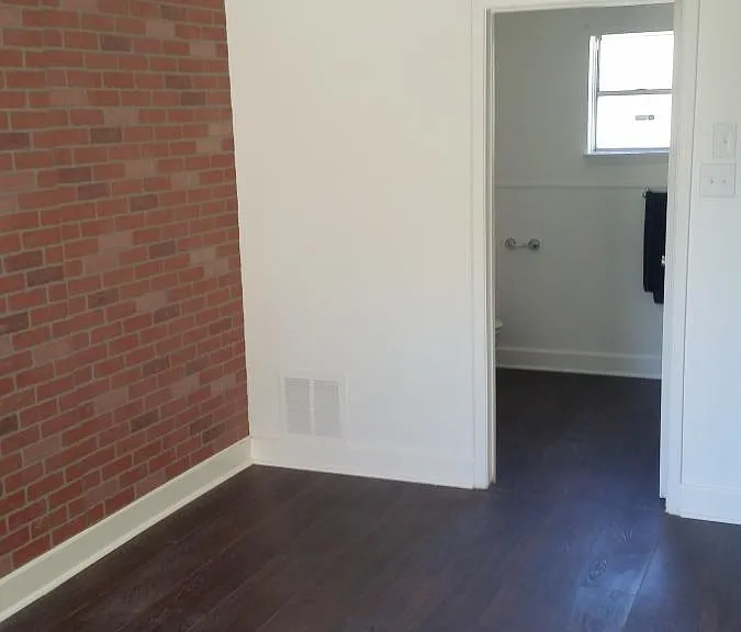 315 S Olive St #6 — Photo 2