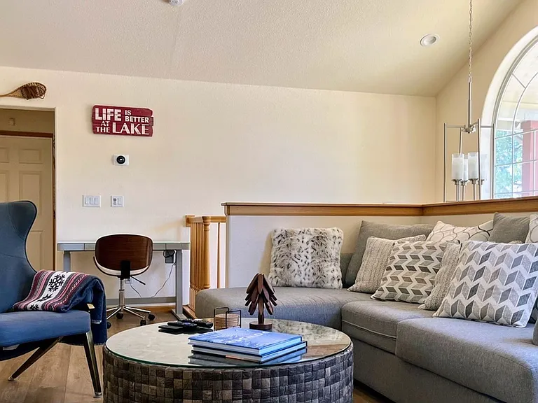 1654 Plateau Cir — Photo 3