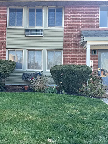 250 Tanglewood Ln Photo 1