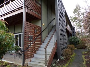 6705 SW 30th Ave, Portland, OR 97219