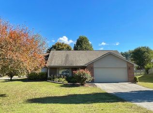 4432 Bart Giffin Rd, Maryville, TN 37803