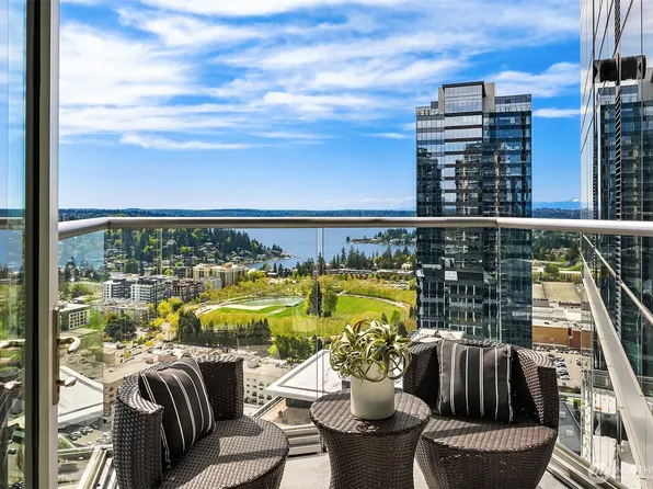 500 106th Avenue NE #3211, Bellevue, WA 98004