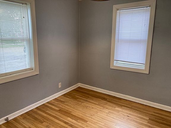 4th image of 821 W 26th St