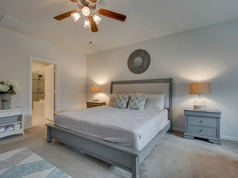 6638 Deleon St — Photo 11