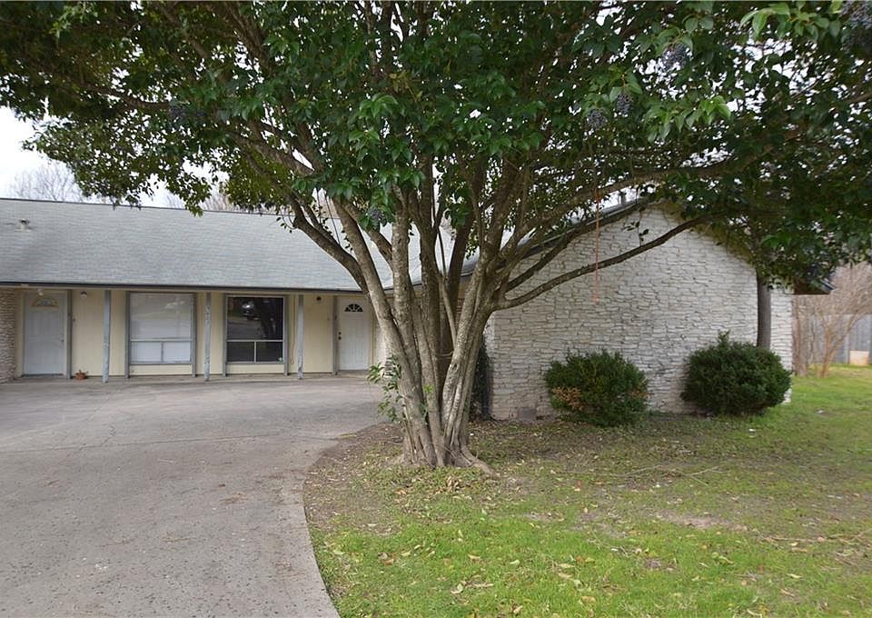 1st image of 1401 Avebury Cir