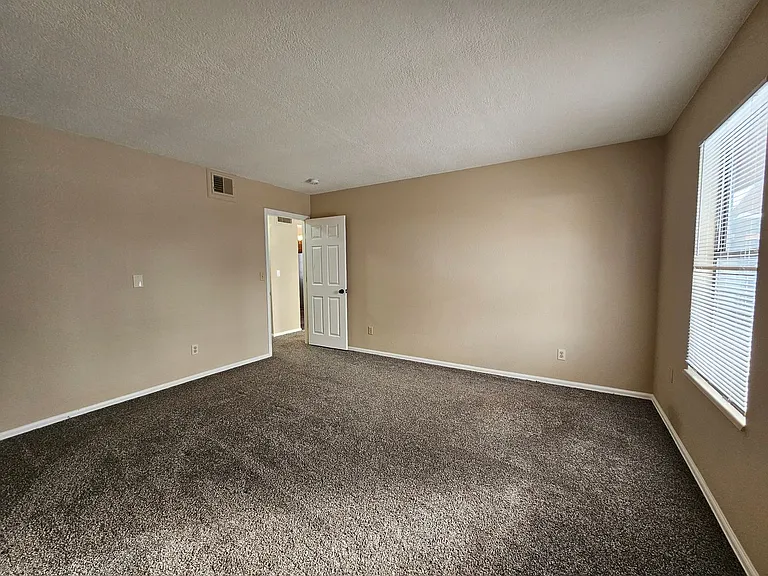 460 S Fenton St — Photo 69