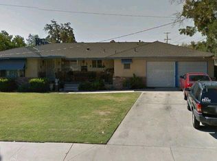 709 7th St, Sanger, CA 93657