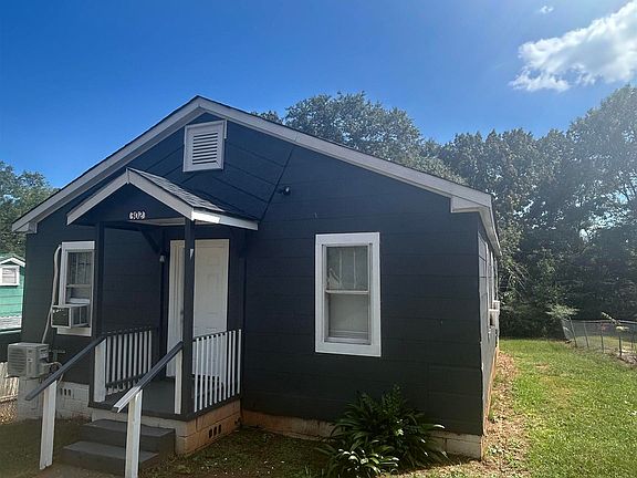 2nd image of 302 Lucius Dr
