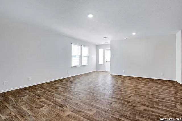 13512 Waxman Spark — Photo 2