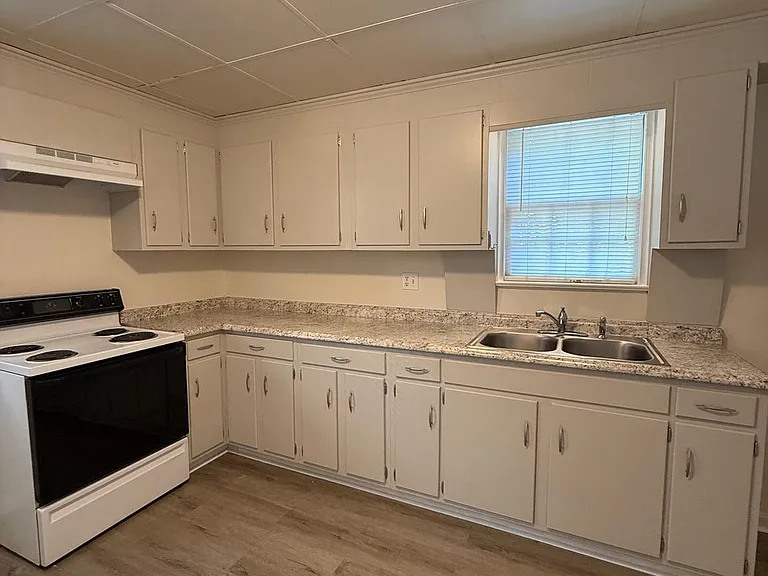 1212 Payne St #B — Photo 7