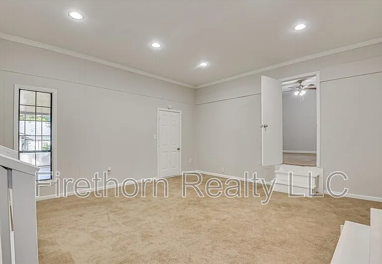 2349 Henry Cir — Photo 19