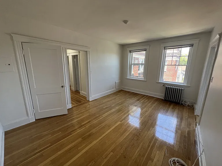 28 Langdon St #12A — Photo 6