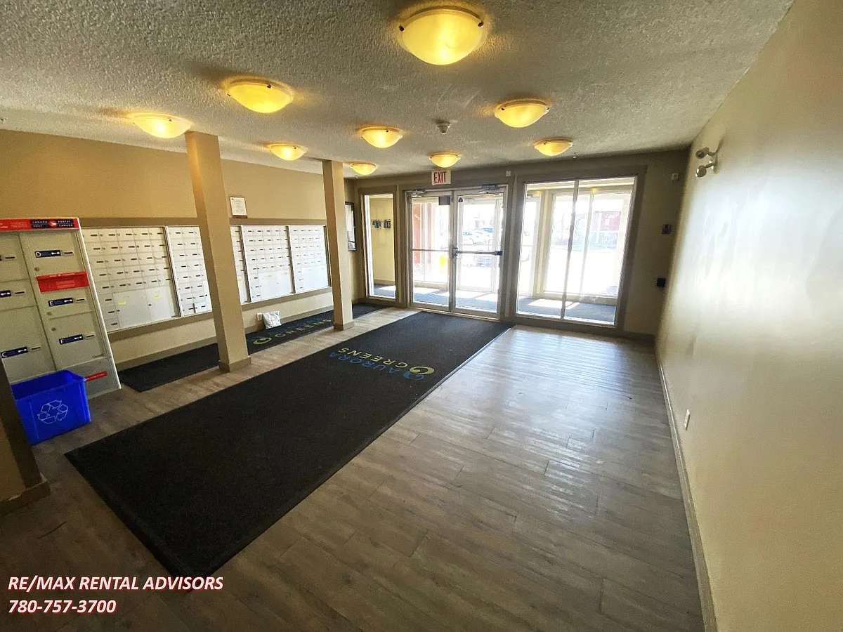 Building Photo - 1510 Watt Dr SW #102