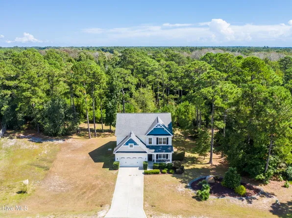 64 Scrub Oaks Drive, Hampstead, NC 28443