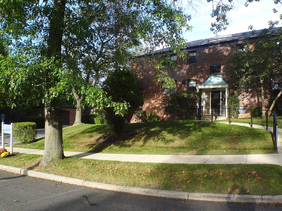 1st image of 3 Manor House Dr APT J24