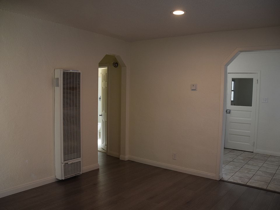 1st image of 560 W 21st St #A
