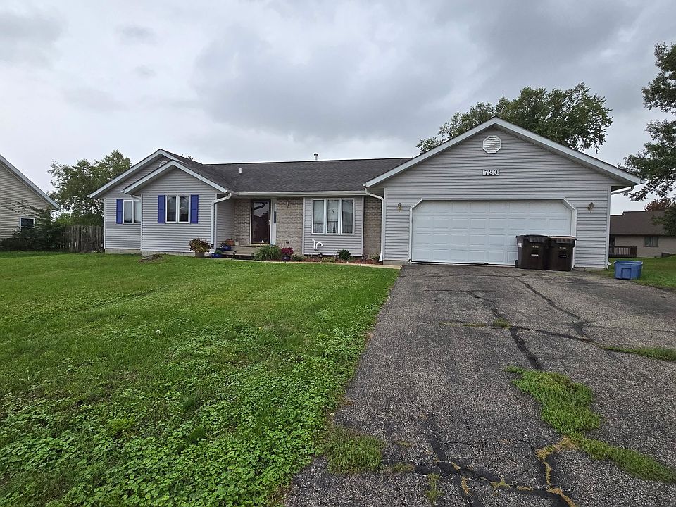 1st image of 720 S Greenfield Dr
