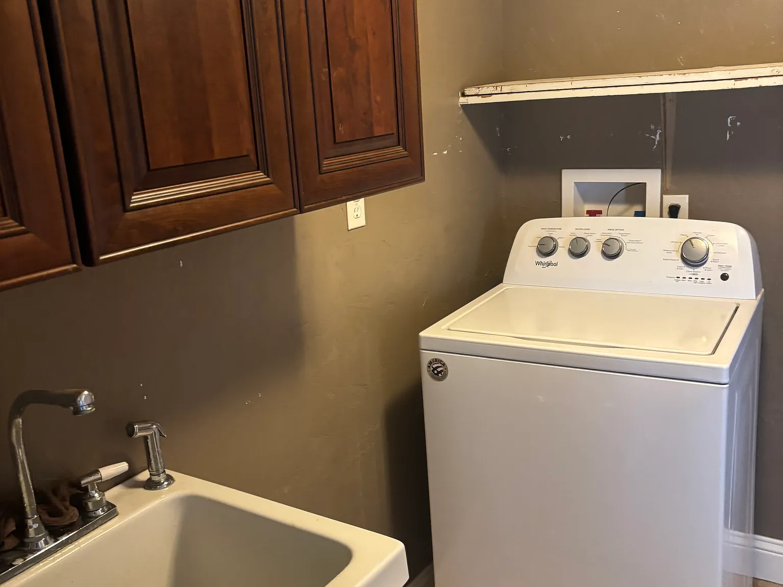 4 bed, 2600 sqft, $2,250 — Photo 4