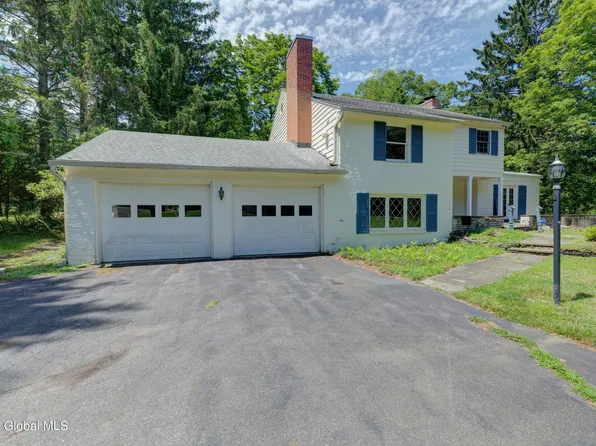 12 The Crossways, Troy, NY 12180