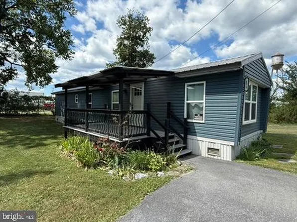 171 Annex Dr, Inwood, WV 25428