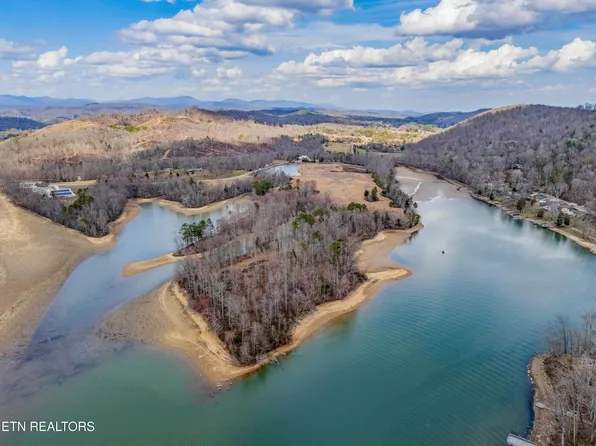 543 Dickey Valley Rd, Harriman, TN 37748