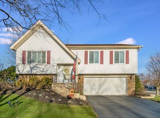 475 Independence Ln, Bolingbrook, IL 60440