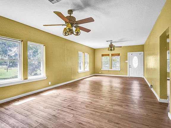 4th image of 7223 Highland Rd