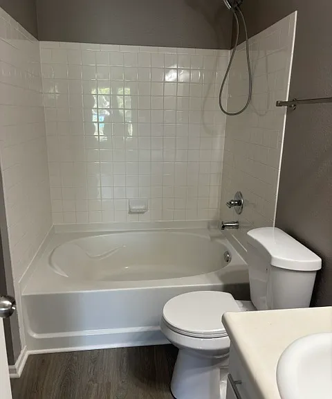 954 Rosemary Cir — Photo 8