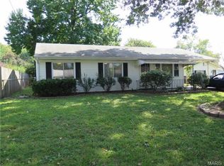 3800 Keats Dr, Saint Louis, MO 63134