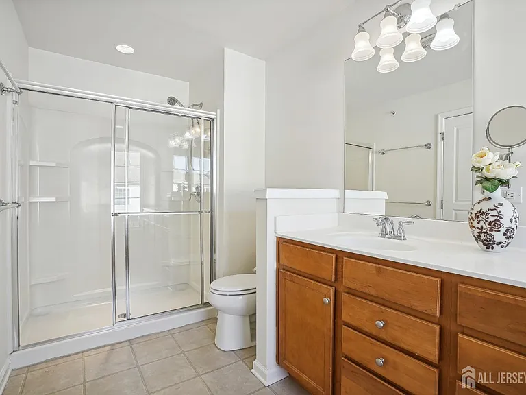 1501 Gabriel Ln — Photo 12
