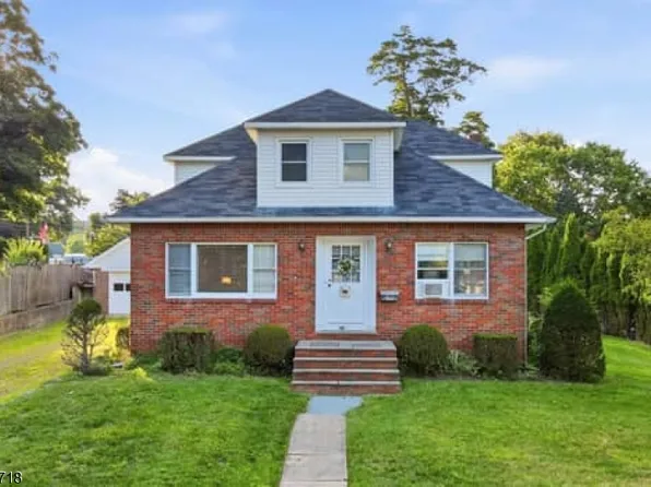 309 Erie Ave, Midland Park Boro, NJ 07432