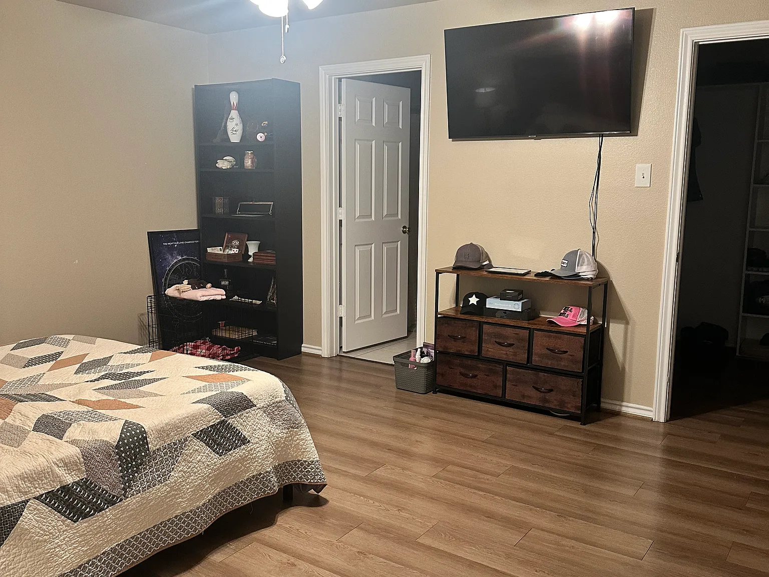 2 bed, 1000 sqft, $1,850 — Photo 4