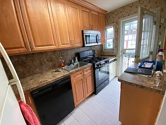 Sold by Winzone Realty Inc