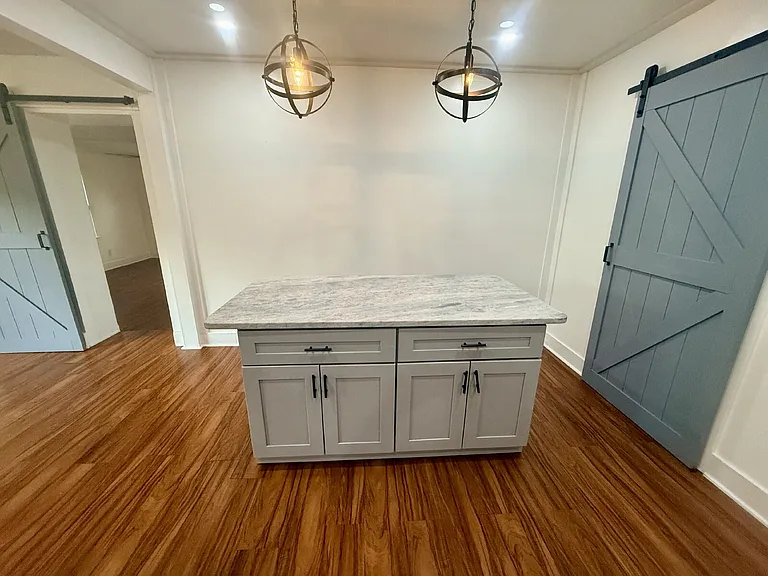 113 N Wright St — Photo 17