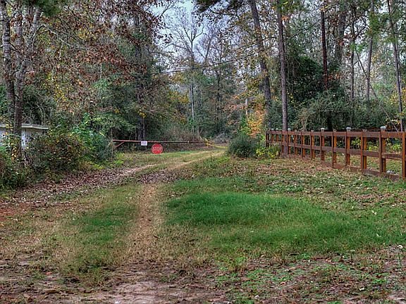 3rd image of 7822 Black Oak Dr