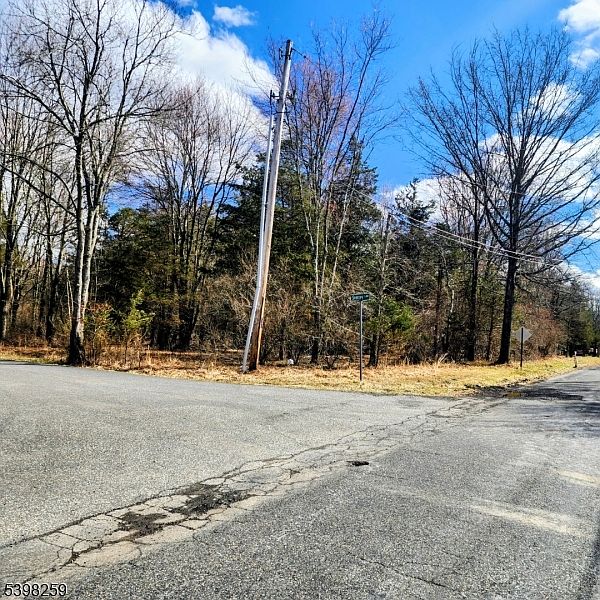 1st image of 2 Shrope Ln