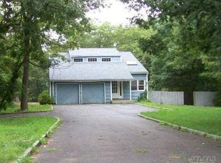 595 Canal Rd, Mount Sinai, NY 11766