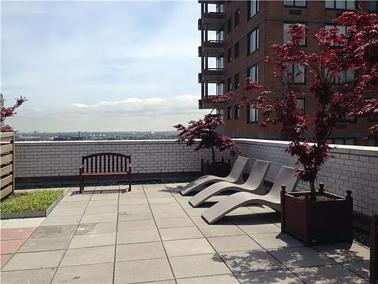 Rented by Luxe Group | media 10