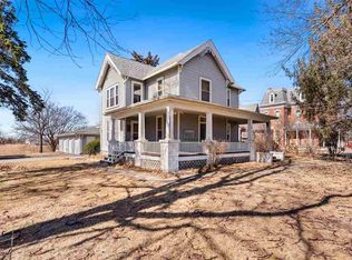 1205 S Iowa Ave, Washington, IA 52353