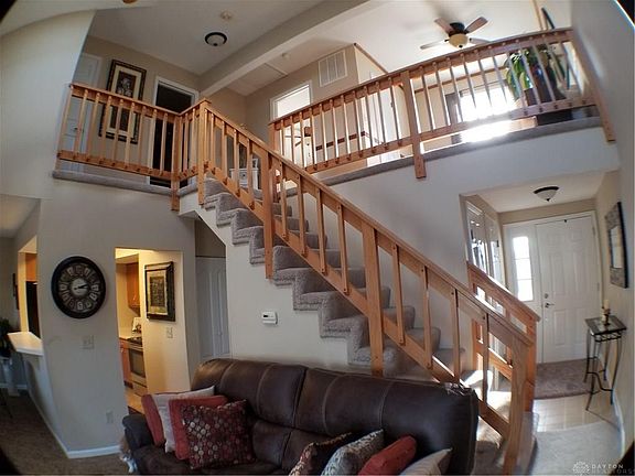 4th image of 1110 Bay Harbour Cir