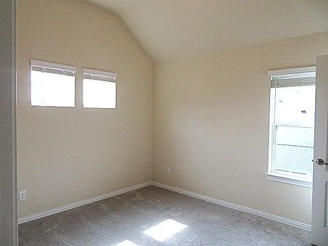 1927 Willow Rock Way — Photo 9