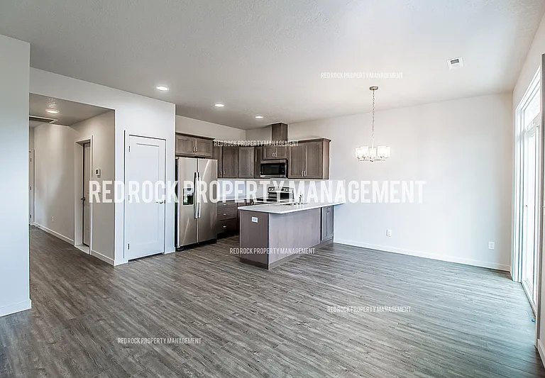 201 S Woodlawn Ln — Photo 14