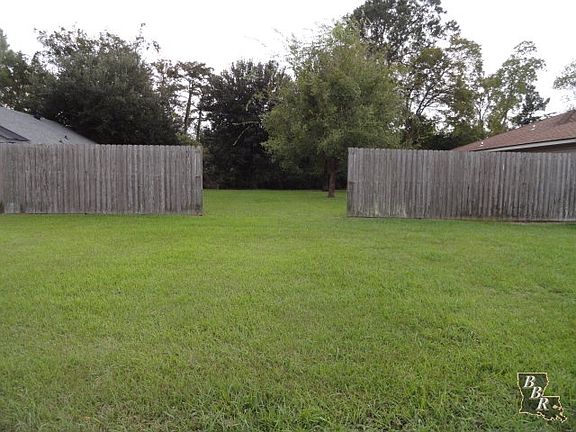 4th image of 424 Tanglewood Dr