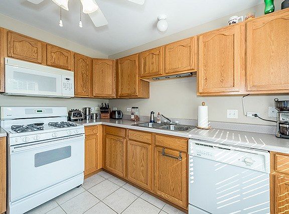 4th image of 2403 Sheehan Dr Unit 102
