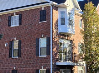 8215 Jo Ellen Dr, Fishers, IN 46038