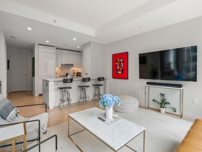 133 Seaport Blvd Unit 805, Boston, MA, 02210