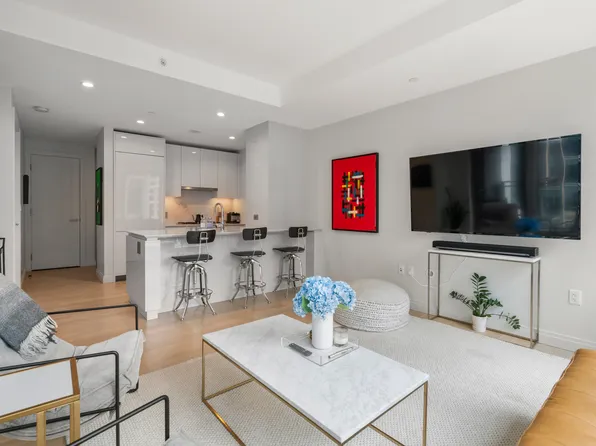 133 Seaport Blvd Unit 805, Boston, MA 02210