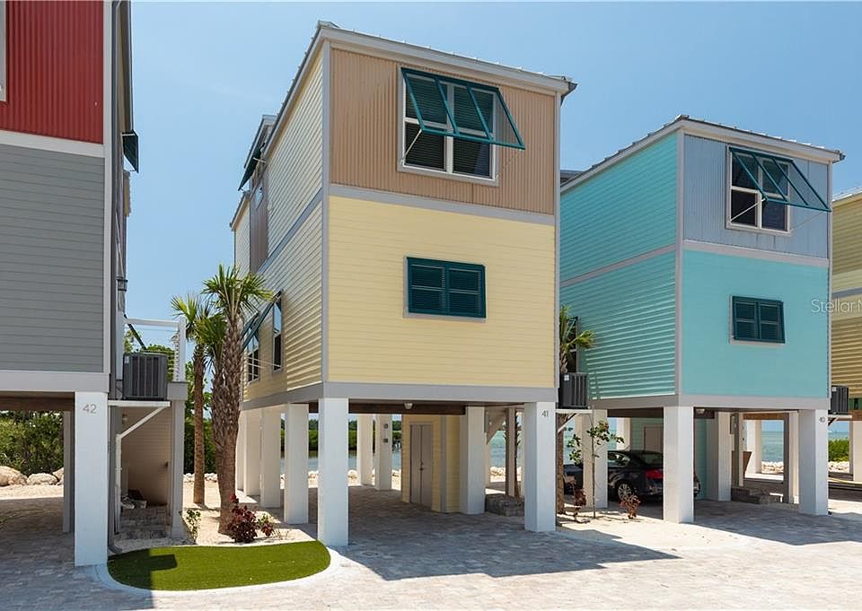 1st image of 101 11th Street Ocean #36
